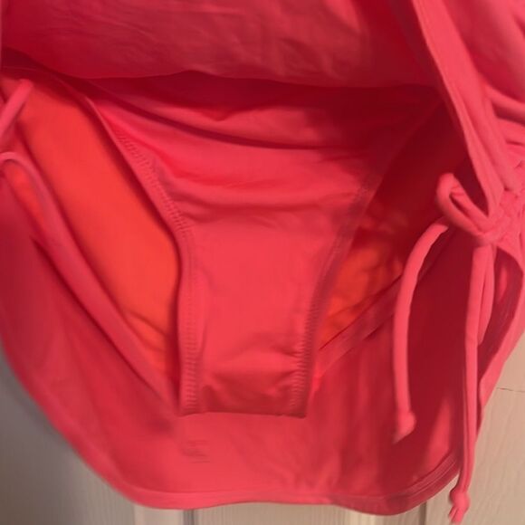 Old Navy Swim Bottoms NWT Small - Picture 5 of 7